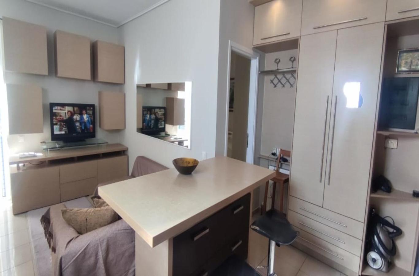 Apartment In A Quiet Location. Atenas Exterior foto